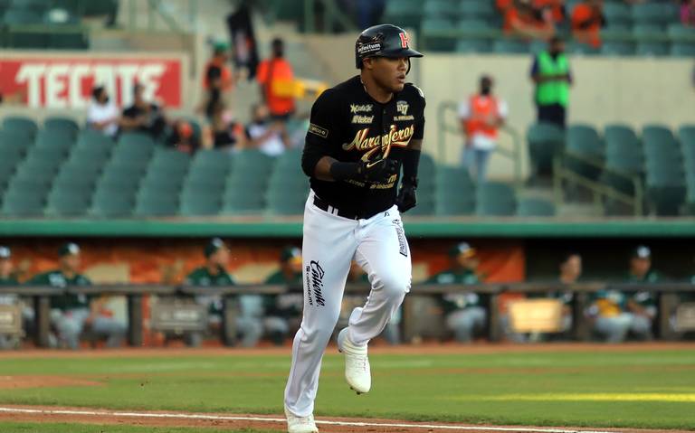 Hermosillense Isaac Paredes firma con Cachorros de Chicago del Beisbol de  Grandes Ligas. Foto:LuisGutierrez TodosLosDerechosReservados Stock Photo -  Alamy