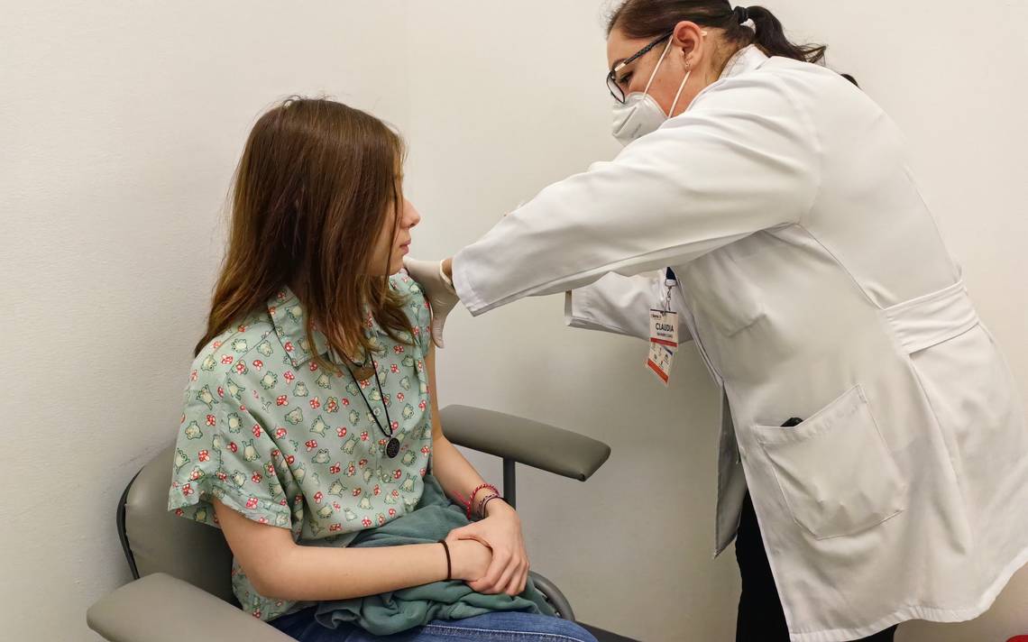 Unison college students work on a vaccine to deal with schizophrenia