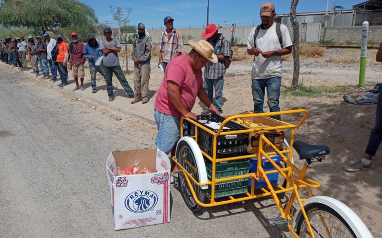 Con Pedal Móvil Migrante llevan alimento a los más vulnerables padre  gilberto lezama - El Sol de Hermosillo | Noticias Locales, Policiacas,  sobre México, Sonora y el Mundo