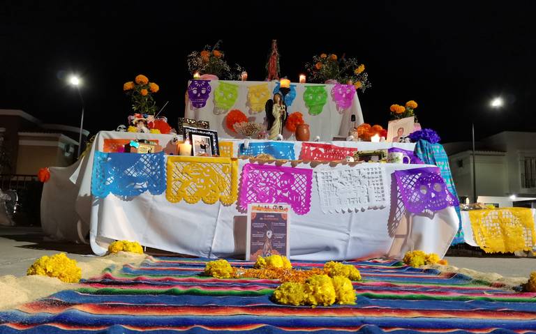Un altar de muertos para los que ya no están: vecinos se unen y colaboran -  El Sol de Hermosillo | Noticias Locales, Policiacas, sobre México, Sonora y  el Mundo